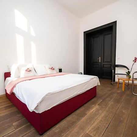 Old Town Rooms With Timeless View Sarajevo Exterior photo